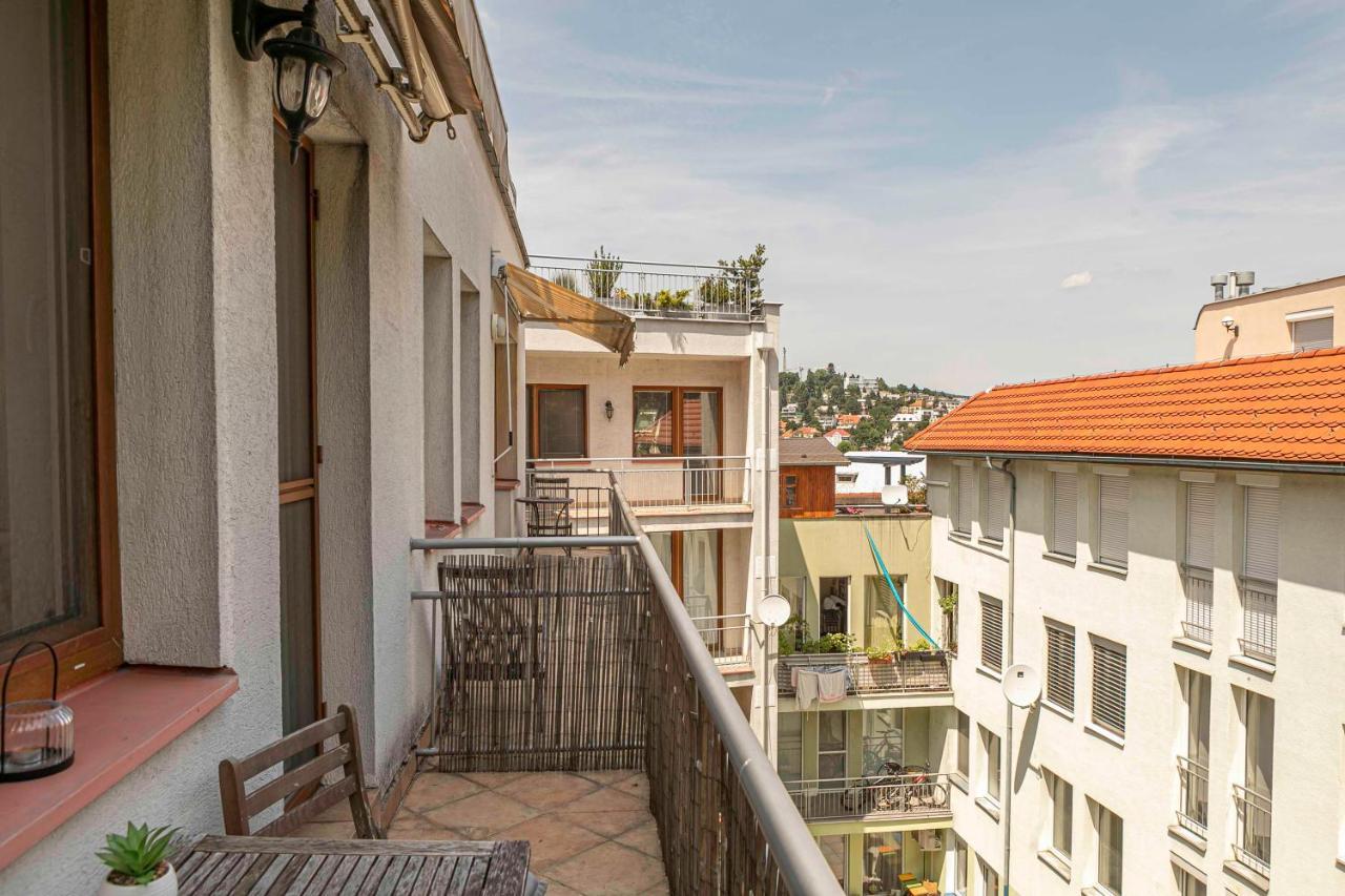 Castle View Apartment With Free Parking Bratislava Exterior foto